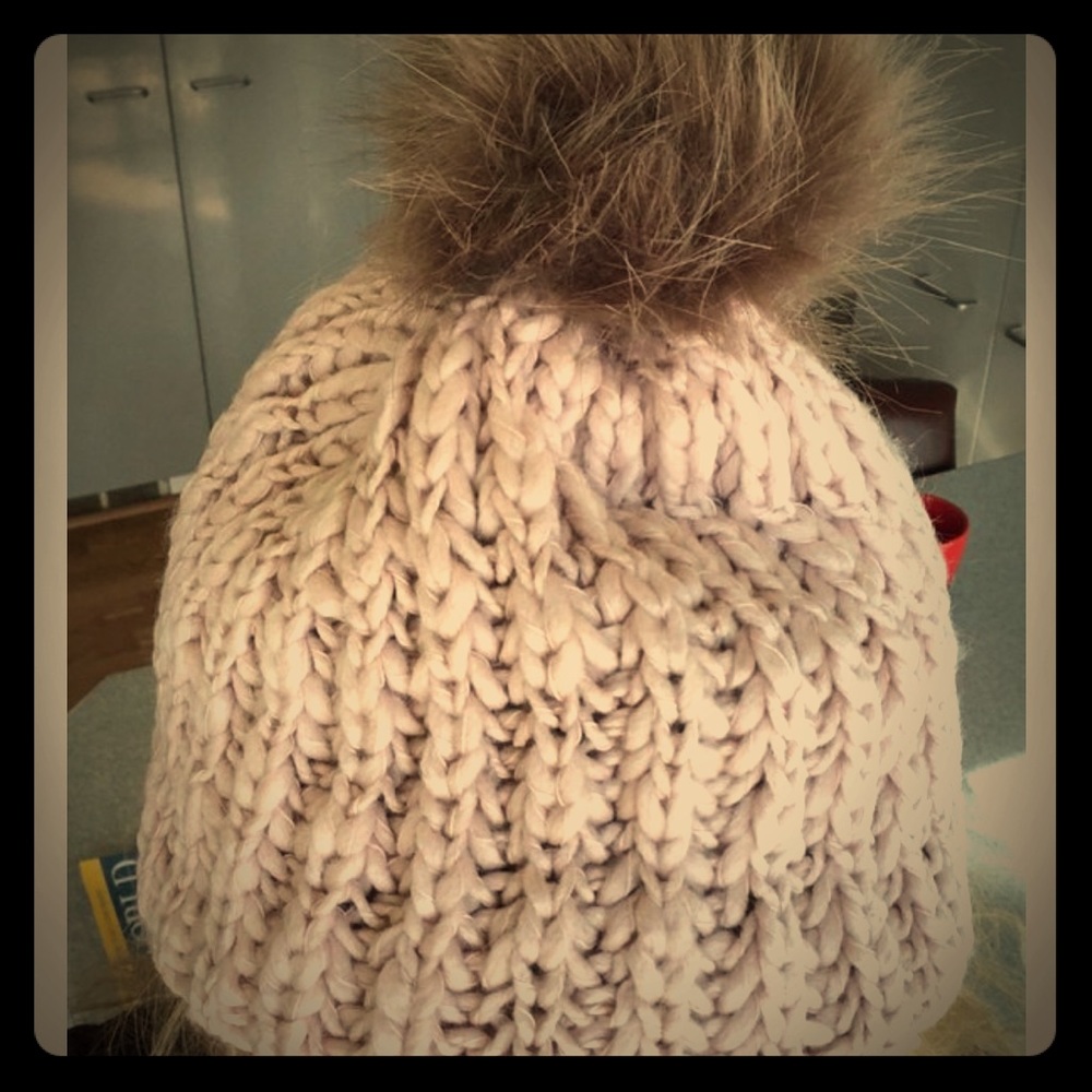 Light pink beanie with pompom